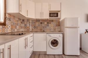 Kuchnia lub aneks kuchenny w obiekcie Apartamento Pizarro 1b