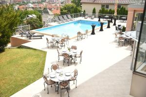 La alberca dentro o cerca de Hotel Marica