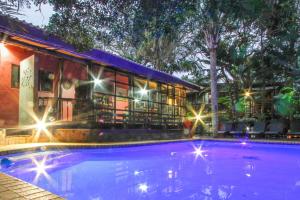 Πισίνα στο ή κοντά στο Umlilo Guest House