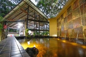 Φωτογραφία από το άλμπουμ του Umlilo Guest House σε St Lucia