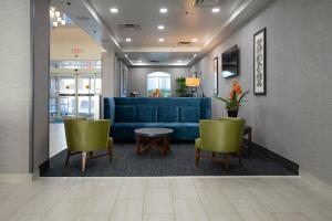 Holiday Inn Express Hotel & Suites Kansas City - Grandview, an IHG Hotel