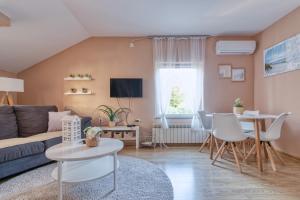 TV a/nebo společenská místnost v ubytování Prenociste Dunav 97 K6
