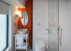 Koupelna v ubytování Hotel Indigo Liverpool by IHG