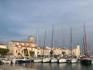 Gallery image of Appartement Le Cosi 2 -bord de mer- in La Ciotat