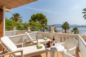 A balcony or terrace at Hotel Miramar Mallorca
