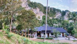 Gallery image of Simple House Ao Nang - B&B in Krabi town