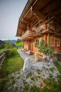 O grădină în afara Woodstyle Chalet