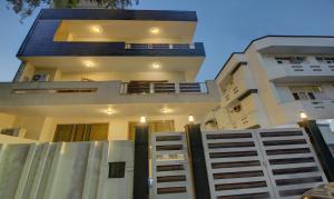Bangunan di mana terletaknya hotel