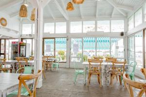 Restaurace v ubytování Hotel Yaramar - Adults Recommended