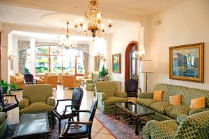 A seating area at Hotel Miramar Mallorca