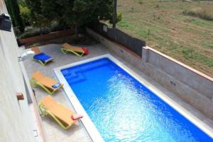 Vista de la piscina de Agroturisme Cal Jeroni o d'una piscina que hi ha a prop