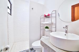 Ett badrum på Hotel Villa del Mar Tradicional