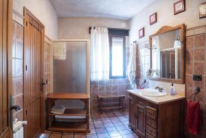 Kúpeľňa v ubytovaní La Finca de Tomás - 5 Estrellas - Fútbol 7, Piscina Cubierta & Pádel
