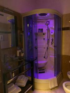 A bathroom at Actor Hotel