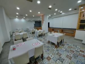 Restaurace v ubytování ESKOPPremium OTEL