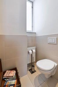 Kúpeľňa v ubytovaní 6 rooms