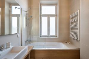 Kúpeľňa v ubytovaní 6 rooms