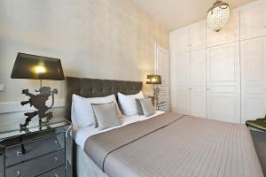 Posteľ alebo postele v izbe v ubytovaní 6 rooms