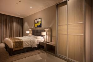 صورة لـ SOMEDAYS Hotel Suites في الهفوف