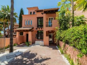 Fotografie z fotogalerie ubytování VACATION MARBELLA I El Calvario Villa, Home Cinema, Pool, Andalusian Garden, TOP location in Marbella Old Town v destinaci Marbella