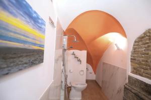 Kúpeľňa v ubytovaní L'antico Borgo Angioino + 34 fotografií