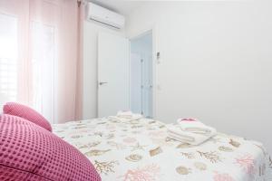 Posteľ alebo postele v izbe v ubytovaní Apart-rent Apartment Gran reserva 0076