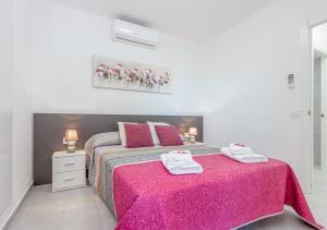 Posteľ alebo postele v izbe v ubytovaní Apart-rent Apartment Gran reserva 0076
