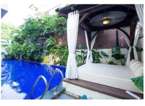 Bazén v ubytování Frangipani Villa nebo v jeho okolí + 37 fotografií