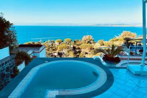 Gallery image of Dependance Castiglione with pool and view in Ischia