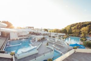 Bazén v ubytování Maria Theresien Hof Loipersdorf nebo v jeho okolí