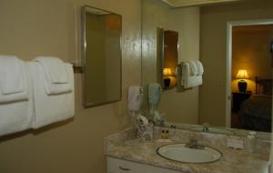 Salle de bains dans l'établissement 5th Street Inn
