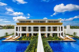 Πισίνα στο ή κοντά στο Sheng Tu Villa