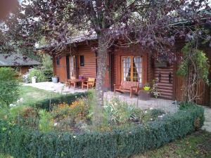 Zahrada ubytování Chalet Le Paradou Adults only