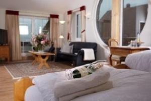 Galeriebild der Unterkunft Hotel Restaurant Café Rapp in Königsfeld im Schwarzwald