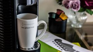 อุปกรณ์ชงชาและกาแฟของ The Gibson Hotel