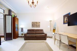 Posedenie v ubytovaní APARTAMENTO CENTRICO JUNTO ESTACION TREN Y AUTOBUS + 9 fotografií