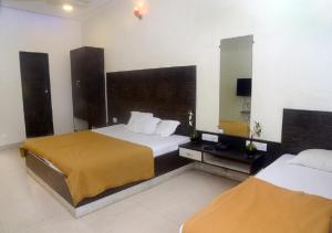 Gallery image of Hotel Radhika Pune in Pune