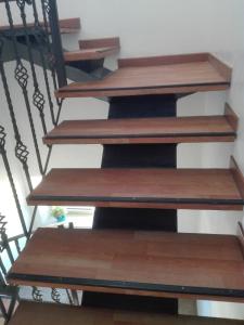 Fotografie z fotogalerie ubytování A La vue chambre BAGNO CONDIVISO SHARED BOTH2piano no lift no navetta a pagamento aria condizionata ed extra bed 3 MINUTI A PIEDI DA BUS PER FIERA DI ROMA v destinaci Fiumicino