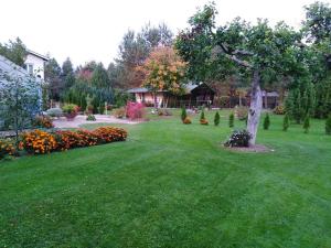 Zahrada ubytování Mustvee Creek Cottage