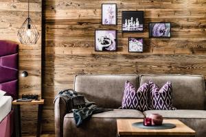 Gallery image of DER MESNERWIRT - 4 Superior - Meraner Land in Avelengo