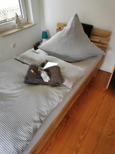 Postel nebo postele na pokoji v ubytování Ferienwohnung"Zur Birke"