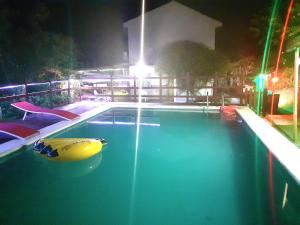 Basen w obiekcie Casa Rural La Milla Verde lub w pobliżu