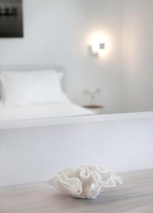 Posteľ alebo postele v izbe v ubytovaní Lilly Residence-All Sea View Suites, Adults Only