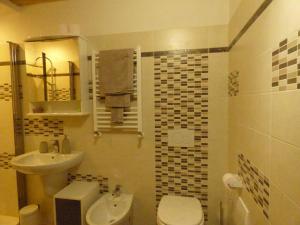A bathroom at NICOLE DONEY LOCAZIONE TURISTICA