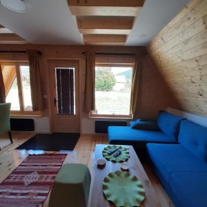 Zona d'estar a Holiday Home Ella Mokra Gora - Apartman Ella