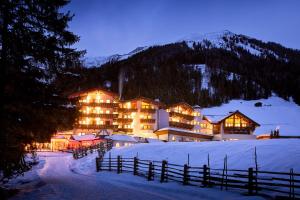 Adler Inn Tyrol Mountain Resort SUPERIOR v zime