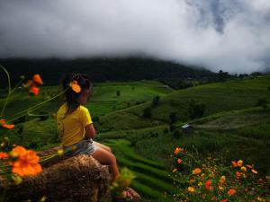 Foto sihtkohas Mae Chaem asuva majutusasutuse บ้านยอดแก้ว​ 360​ ​ํ​ ชีวิตริมนา​ ป่าบงเปียง galeriist