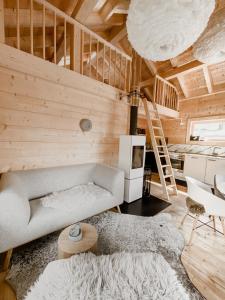 Bunk bed o mga bunk bed sa kuwarto sa Lieblingsort - Cosy Black Forest Chalets