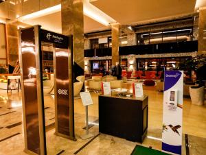 Restavracija oz. druge možnosti za prehrano v nastanitvi Holiday Inn Kayseri - Duvenonu, an IHG Hotel