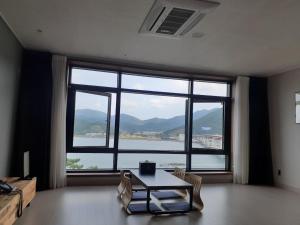 山景或在酒店看到的山景